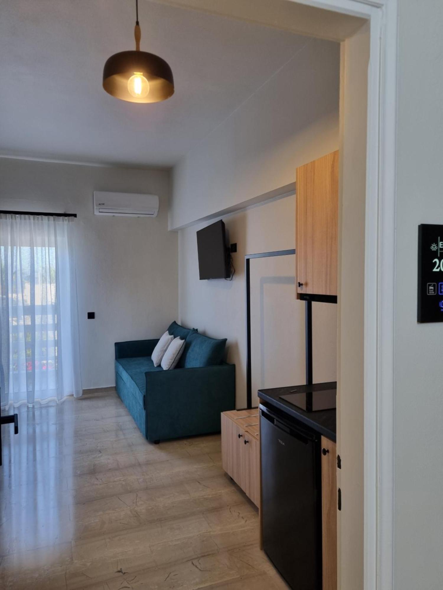 Eloque Simple Living Space Като-Дарацо Екстер'єр фото