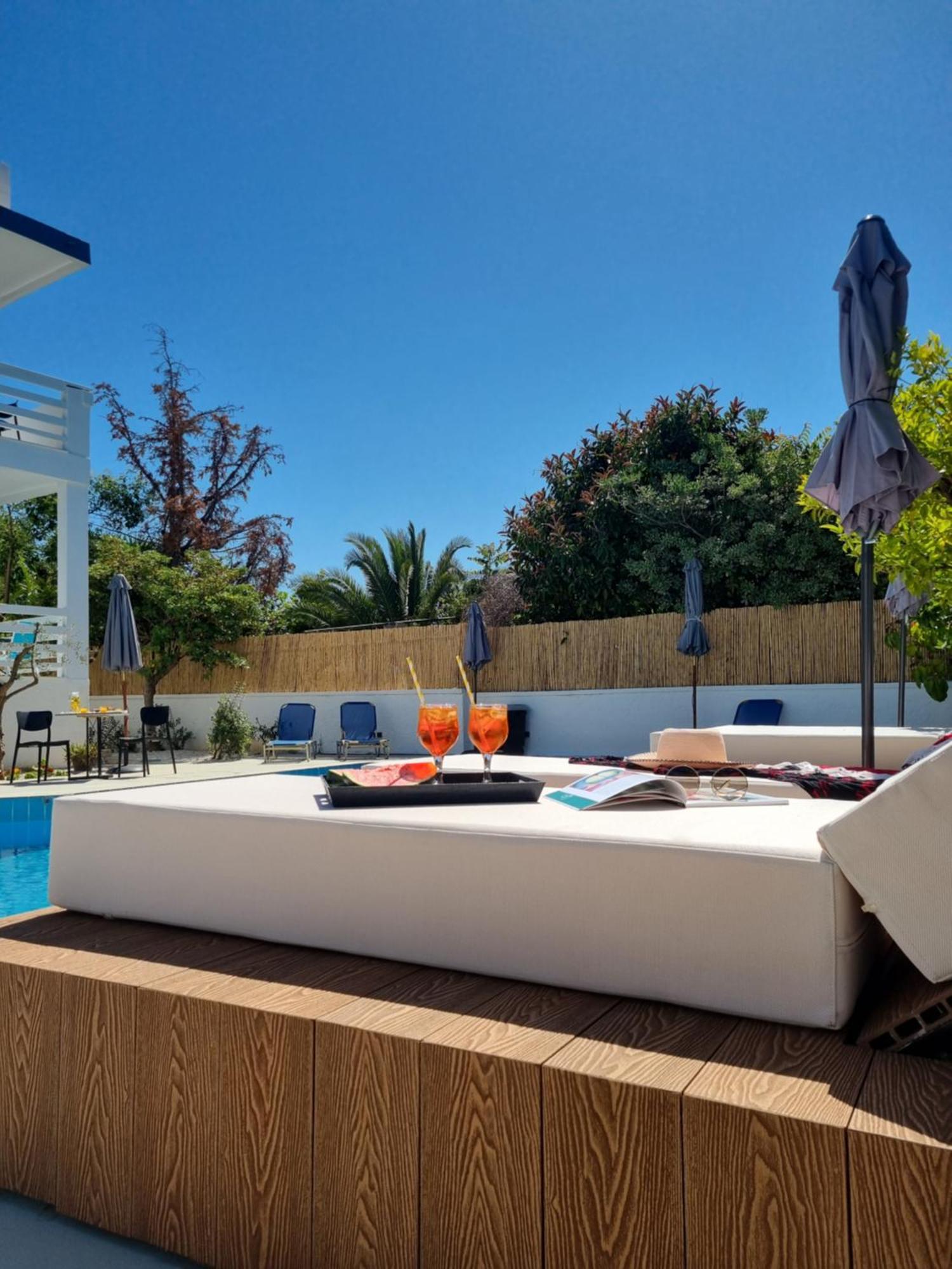 Eloque Simple Living Space Като-Дарацо Екстер'єр фото