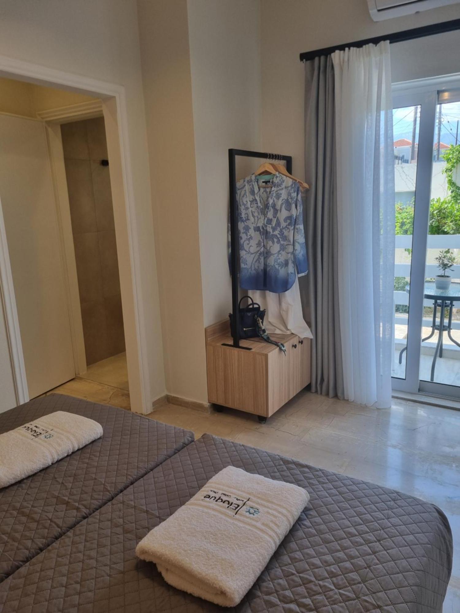 Eloque Simple Living Space Като-Дарацо Екстер'єр фото