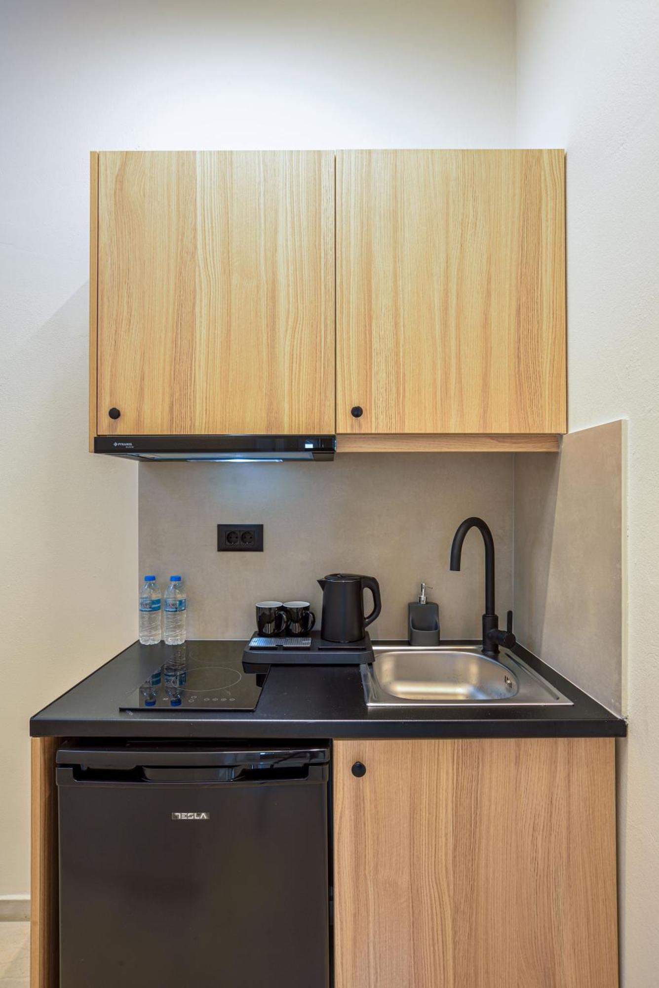 Eloque Simple Living Space Като-Дарацо Екстер'єр фото