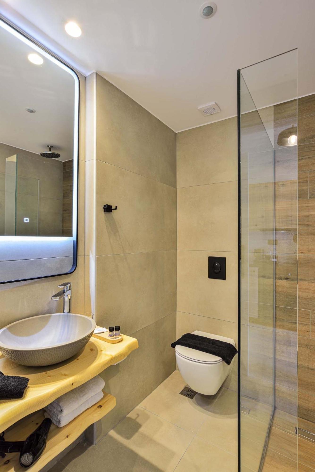 Eloque Simple Living Space Като-Дарацо Екстер'єр фото