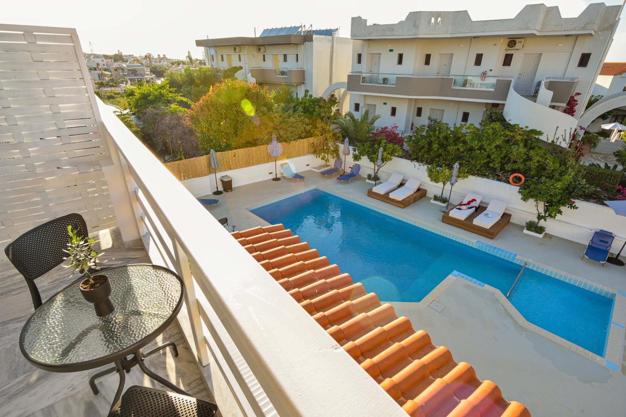 Eloque Simple Living Space Като-Дарацо Екстер'єр фото